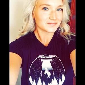 Meet your Posher, Paige